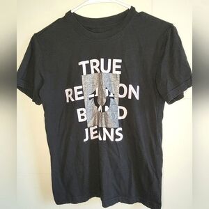 Women's True Religion Short Sleeve Shirt. Size Large